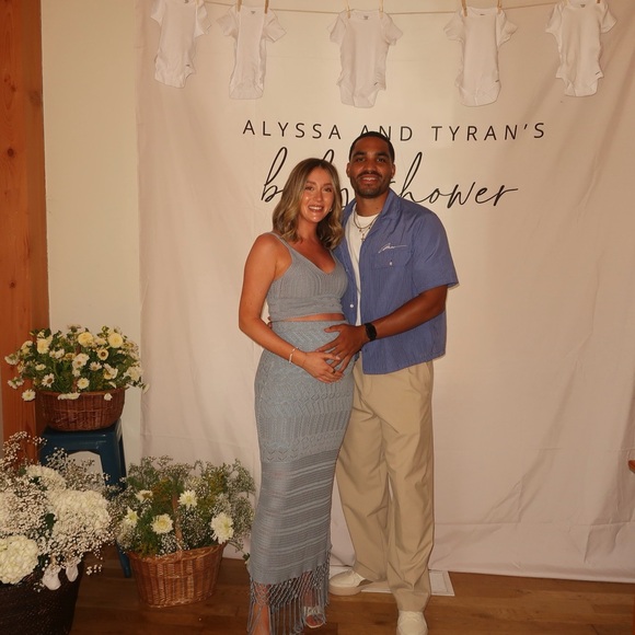 House of Harlow 1960 x revolve Sandra skirt and Quinn top - Picture 2 of 4